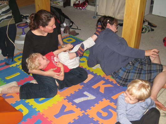 Barb, Cole, Xine and Tim going craaazy (06-15-2008 18:36)