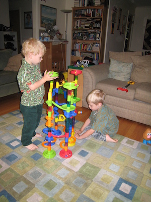 Cole and Tim playing with the marble run (06-16-2008 07:09)