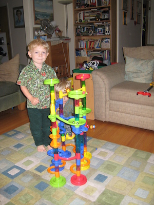 Cole and Tim playing with the marble run (06-16-2008 07:10)