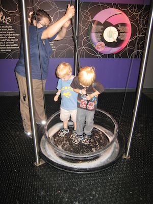 Xine putting Cole and Tim in a bubble at the iSci (07-24-2008 10:57)