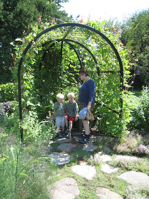 Xine, Cole and Tim at the Botanical Garden (07-25-2008 09:56)