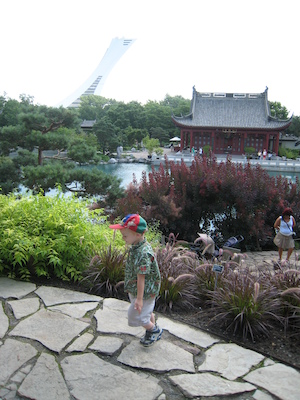 Cole at the Botanical Garden (07-25-2008 10:25)