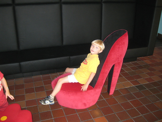 Tim and funky chair (07-27-2008 09:42)