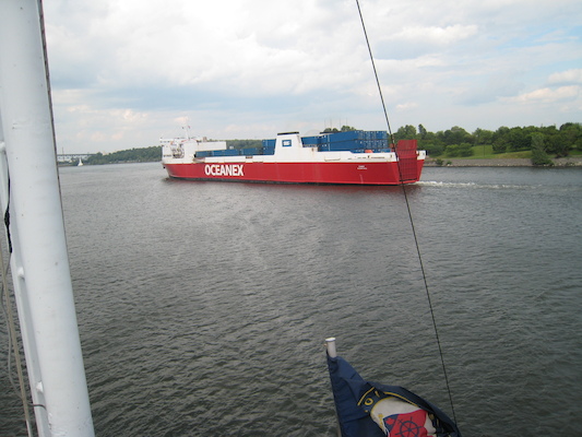 Container ship (07-28-2008 15:20)
