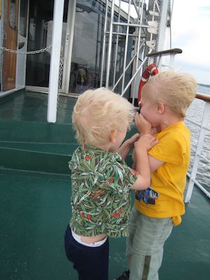 Windswept Cole and Tim (07-28-2008 15:57)