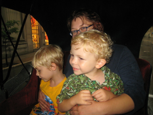 Tim, Cole and Xine in the carriage (07-28-2008 18:04)