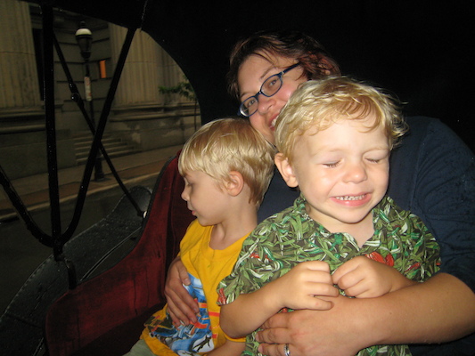 Tim, Cole and Xine in the carriage (07-28-2008 18:04)