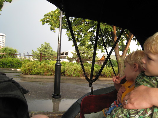 Tim and Cole looking at the rainbow (07-28-2008 18:13)