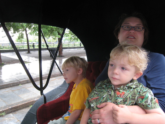 Tim, Xine and Cole in the carriage (07-28-2008 18:20)