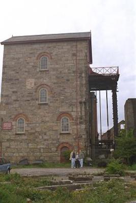 Dad, mum and Ben in front of the engine house