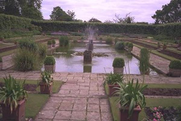 Formal gardens in London