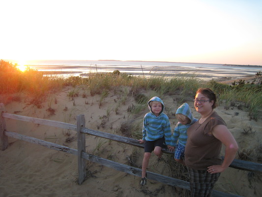 Tim, Cole and Xine at sunset (08-17-2008 18:21)