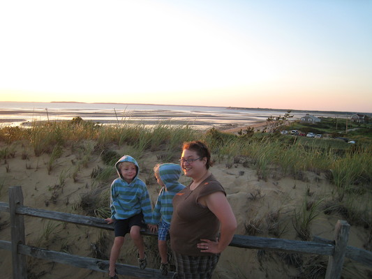 Tim, Cole and Xine at sunset (08-17-2008 18:21)
