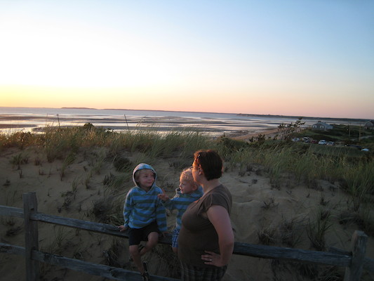 Tim, Cole and Xine at sunset (08-17-2008 18:21)