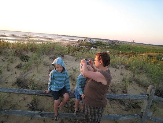 Tim, Cole and Xine at sunset (08-17-2008 18:21)