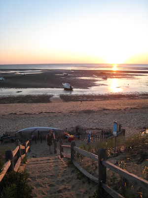 Xine, Cole and Tim on the beach (08-17-2008 18:23)
