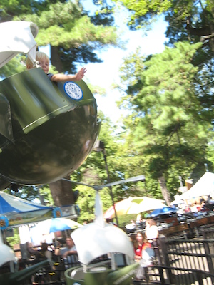 Tim and Cole in a helicopter (08-27-2008 12:26)