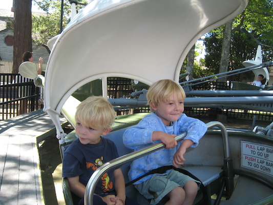Tim and Cole in a helicopter (08-27-2008 12:30)