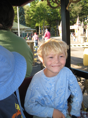 Xine, Cole and Tim on the train (08-27-2008 16:30)