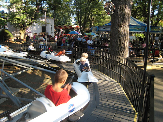 Tim and Cole in a space ship (08-27-2008 16:55)