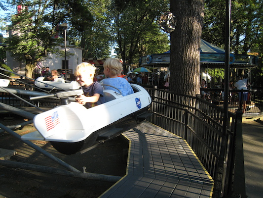 Tim and Cole in a space ship (08-27-2008 16:55)