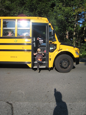Tim getting on the bus (09-03-2008 07:41)
