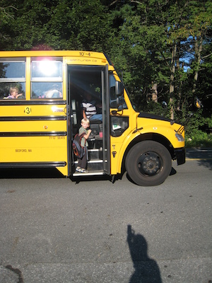 Tim getting on the bus (09-03-2008 07:41)