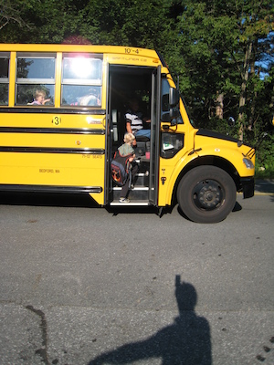 Tim getting on the bus (09-03-2008 07:41)