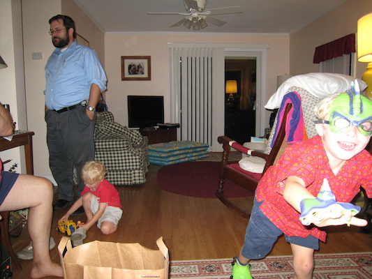 Juj, Cole and Lizard Tim (09-04-2008 18:38)