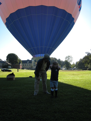 Bill and Theo and the Balloon (09-20-2008 07:56)
