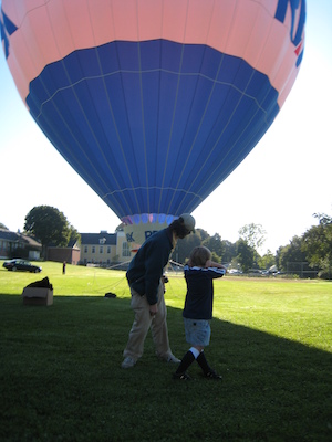 Bill and Theo and the Balloon (09-20-2008 07:56)