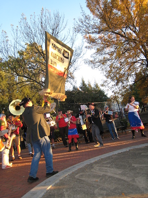 Leftist Marching Band (10-11-2008 16:35)