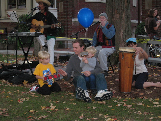 Tim, Ben and Cole performing (10-12-2008 16:29)