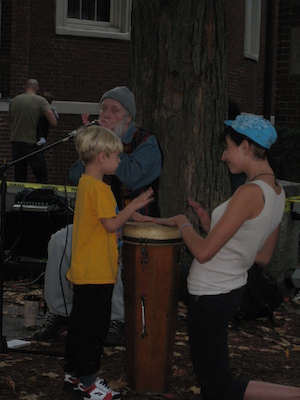 Tim drumming (10-12-2008 16:38)
