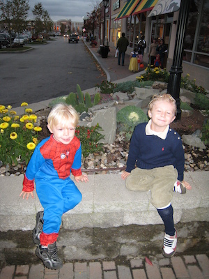 Spider Cole and Tim Tintin (10-25-2008 17:21)