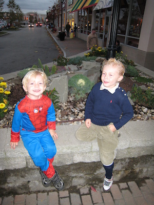 Spider Cole and Tim Tintin (10-25-2008 17:21)