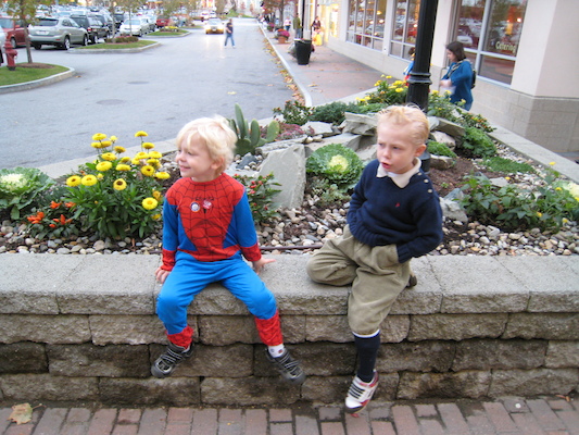 Spider Cole and Tim Tintin (10-25-2008 17:22)