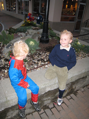 Spider Cole and Tim Tintin (10-25-2008 17:22)