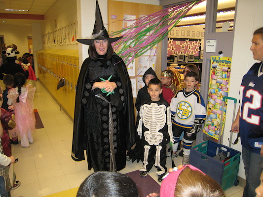Davis Halloween Party (10-31-2008 13:48)