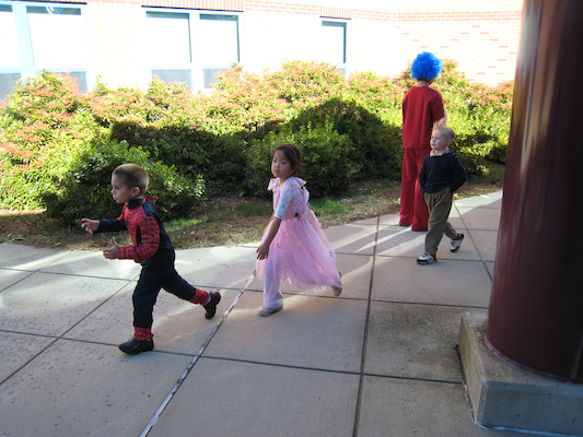 Davis Halloween Party (10-31-2008 13:52)