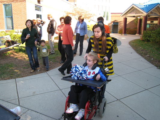 Davis Halloween Party (10-31-2008 13:54)
