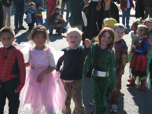 Davis Halloween Party (10-31-2008 14:06)