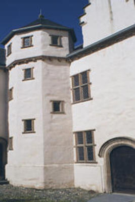 Plas Mawr outside