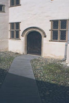 Plas Mawr couryard