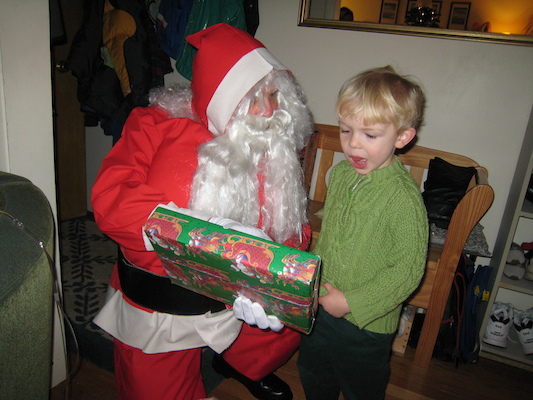 Santa and Cole (12-24-2008 17:45)