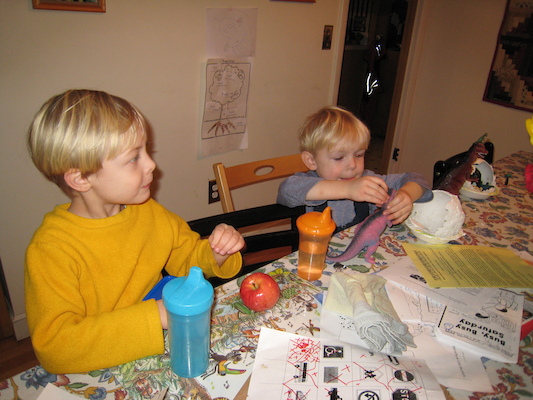 Tim and Cole playing with dinosaurs (01-27-2009 18:43)