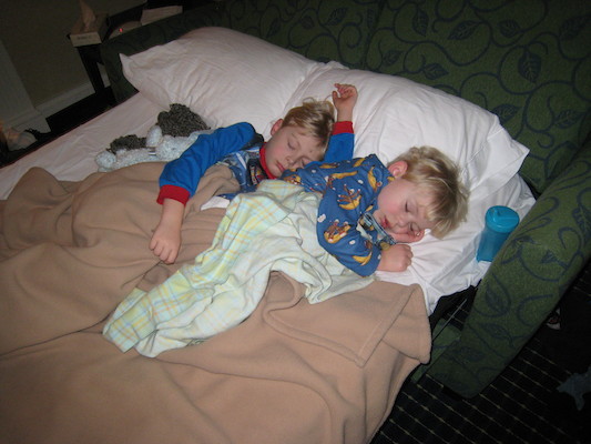 Sleeping cuddly Tim & Cole (02-12-2009 20:29)