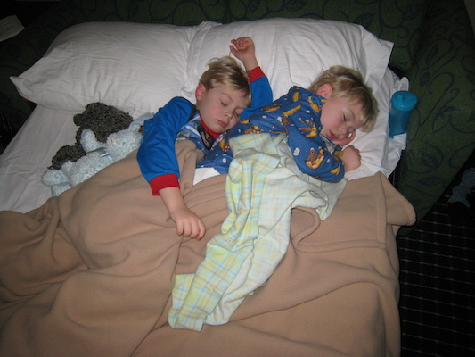 Sleeping cuddly Tim & Cole (02-12-2009 20:29)