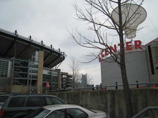 The Carnegie Science Center & Heinz Field (02-13-2009 10:27)