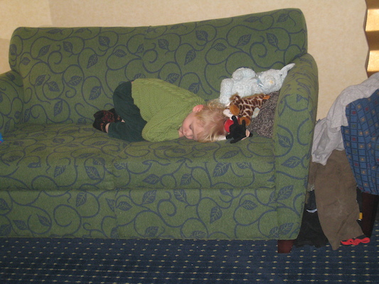 Sleeping Cole (02-16-2009 16:42)